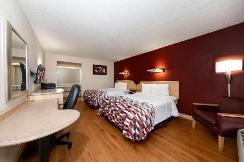 Red Roof Inn & Suites Wytheville