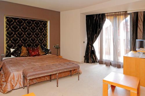 Park Hotel Sandanski - image 11