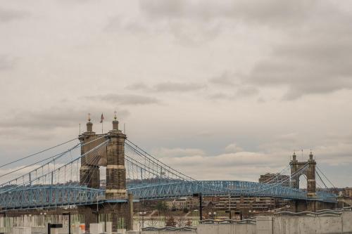 Frontdesk East 8 Loft Apts Downtown Cincinnati - image 11