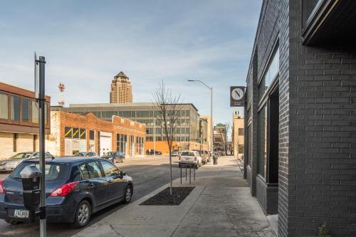 Frontdesk Rowat Lofts East Village Des Moines - image 14