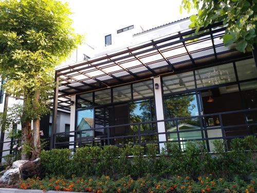 Areena Hotel Phitsanulok near Naresuan University