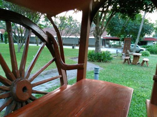 โรงแรมฉัตรแก้ว