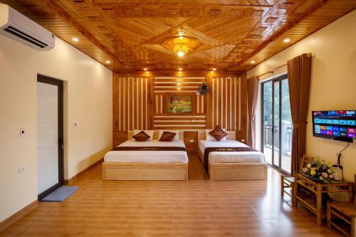 HoangLong Riverside Homestay