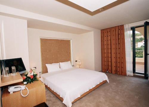 Park Hotel Sandanski - image 4