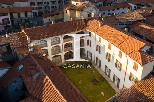  Palazzo Mia by iCasamia, Pension in Castello Cabiaglio bei Gavirate