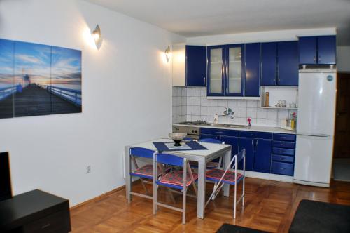 Belvedere Apartments - image 10