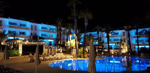 Puerto Azul Suite Hotel - image 11