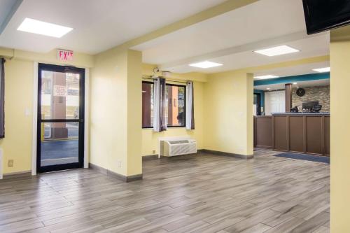 Rodeway Inn & Suites Monroeville-Pittsburgh in Monroeville, USA