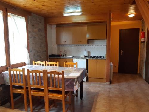 Casa Rural Mas Pujol in Campdevánol