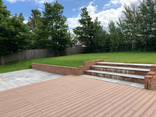 Létesítmények, Chestnut-Lodge is rural, secluded, private with Hot Tub in East Sutton