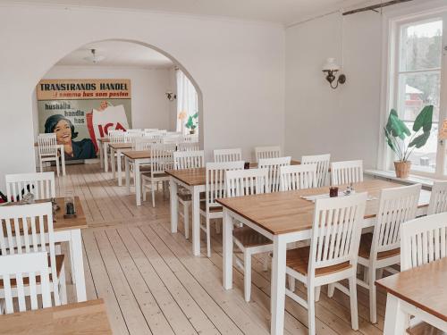 Restaurant, Vasacenter B&B in Transtrand