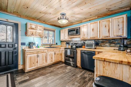 Cozy Cabin - image 8