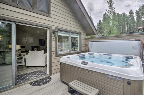 Upscale Home with Hot Tub 3 Mi to Breck Ski Resort!, Breckenridge (fotografie 8)