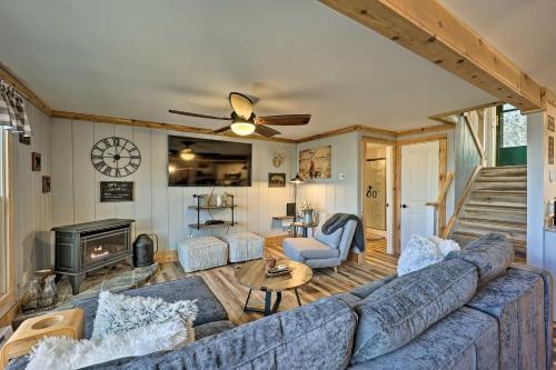 1 Mi to Ski! Condo w/ Indoor Pool in Beech Mtn, Beech Mountain