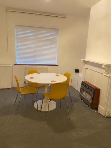 Arcrom Luxury Suite, Northampton, Northamptonshire
