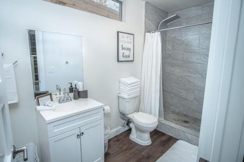 Guest House with Loft Near Downtown in San Antonio, USA