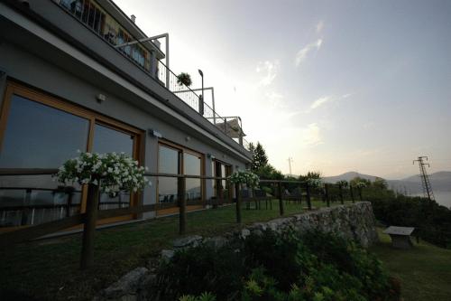 Sissepääs, Hotel Ristorante San Carlo in Arona