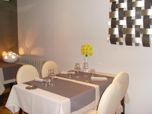 ห้องจัดเลี้ยง, Hotel AUSTRIA Style -Ex Nestor Hotel in บรูก์ เลส เวลอง