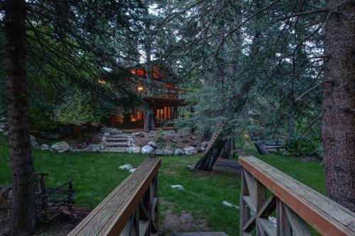 Treehouse On The Stream Sundance, Utah