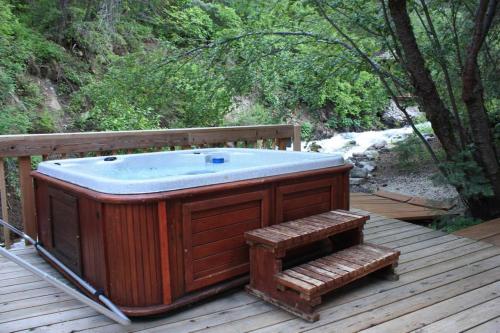 Cottage On The Stream Sundance, Utah Cottage On The Stream Sundance, Utah
