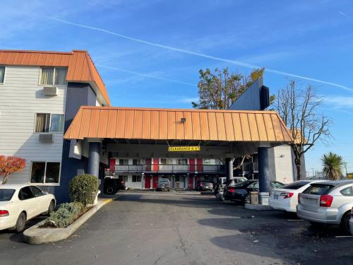 Portland Inn – Portland, OR