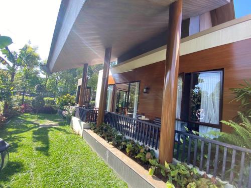 Luxurious Modern Villa at Vimala Hills - Caringin