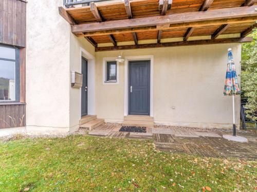 Apartment in Warmensteinach with Private Terrace and Garden