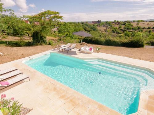 Chic Holiday Home With Private Terrace in Rocamadour France gîte à louer Pouillou