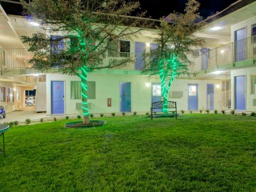 트래블로지 바이 윈덤 마일스 시티 - 출입구