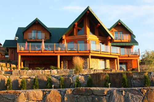 A Okanagan Lakeview Inn 欧肯纳根湖湖景住宿加早餐旅馆图片