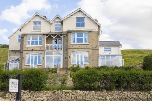 Cleeve Hill Hotel - image 11
