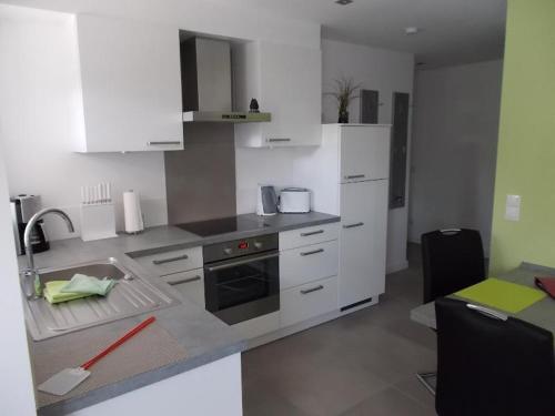 Modernes-Wohnen-im-Bungalow - image 4