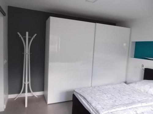 Modernes-Wohnen-im-Bungalow - image 2