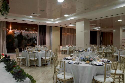 Banquet hall, Gran Hotel Don Manuel Atiram Hotels in Caceres