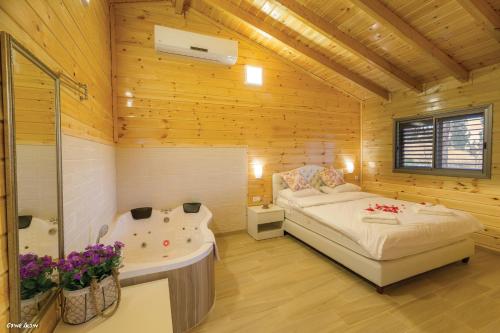 Etzel Tami Hospitality in Neot Golan