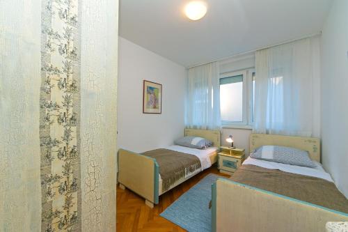 Aart, Podgora (Foto 9)