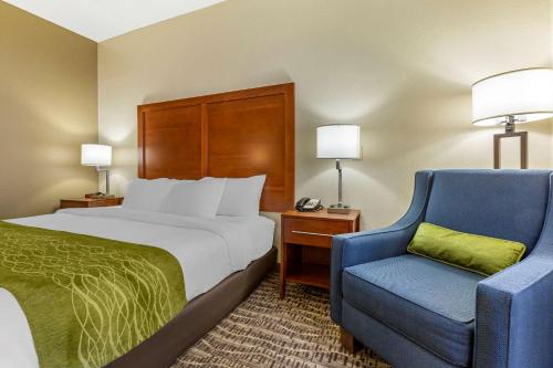 Comfort Inn & Suites Phoenix North - Deer Valley