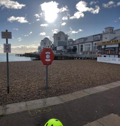 Ann Apartments opposite the Pier with sea view