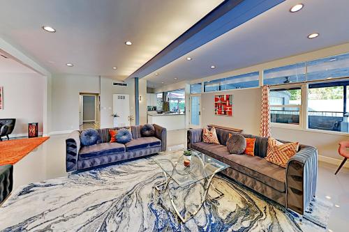 New Listing! Deepwell Oasis With Pool & Hot Tub Home - image 7