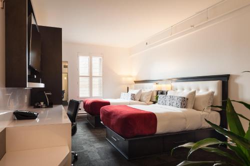 Superior Double Room with Two Double Beds