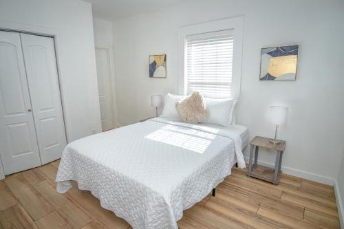 Cozy Remodeled 2br-1ba Near Downtown - image 8