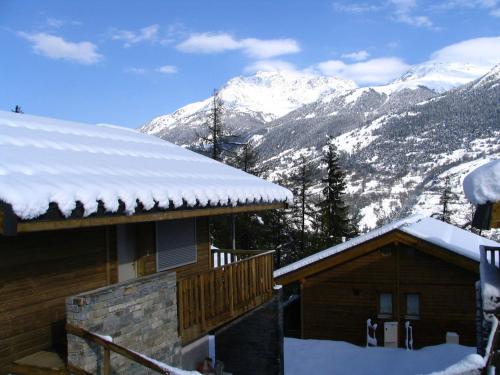 Fal18 1/2 Chalet Comfort gîte à louer Avrieux