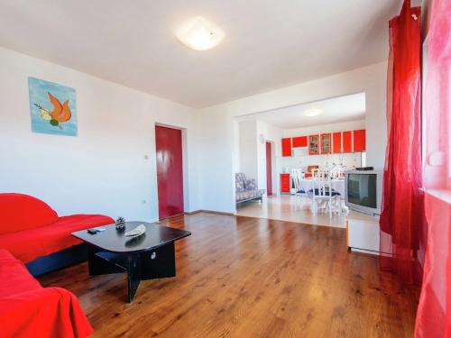  Modern Apartment in Banj near Sea in Banj