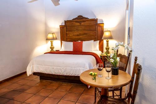 room detail thumbnail 0