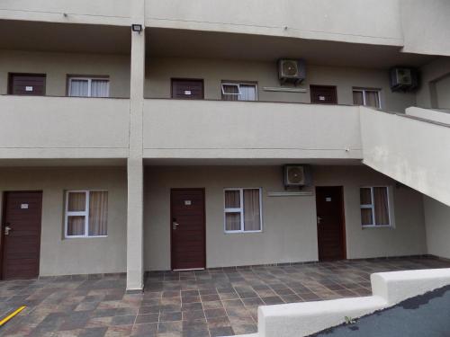 Exterior view, Margate Beach Lodge in Margate