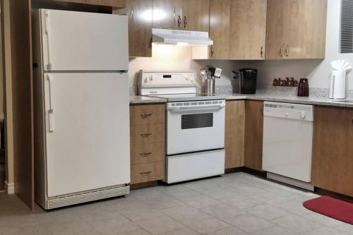 Cozy Spacious 2 Bedroom basement Apt by Amazing Property Rentals