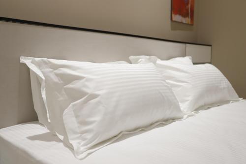 1 double bed