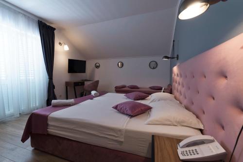 Hotel Perla - image 8