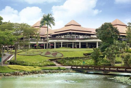 Exterior view, Le Grandeur Palm Resort Johor near Senai International Airport