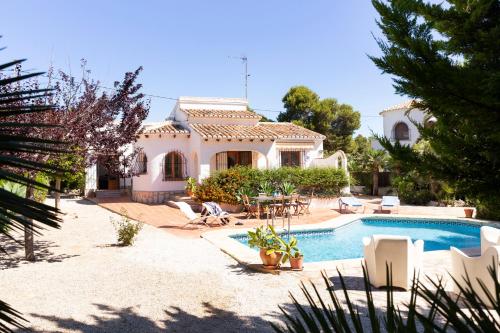 Casa Fina. Javea, tranquilidad y disfrute en un bonito chalet.
